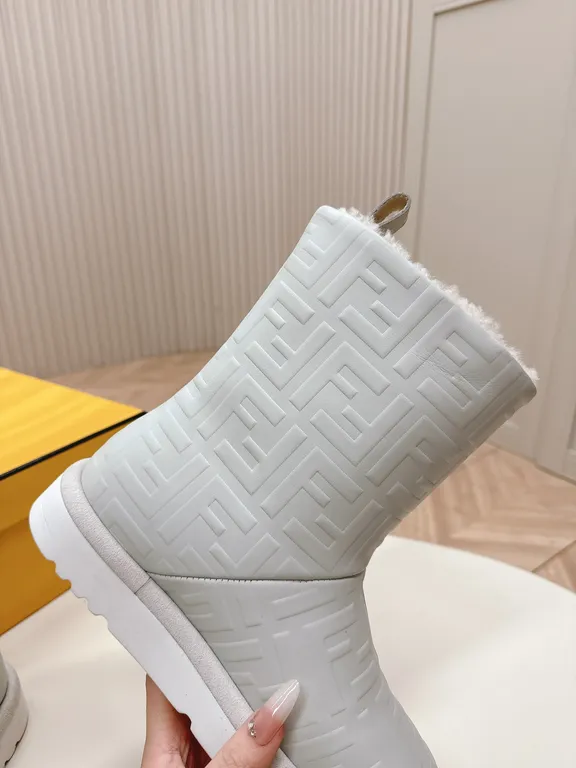 Fendi Shoe 